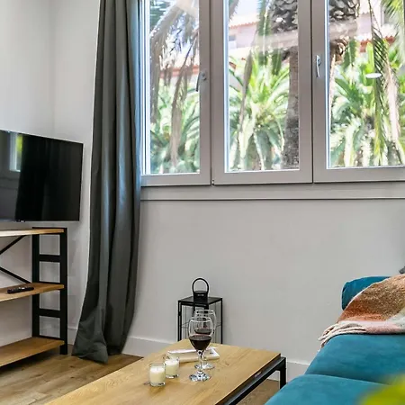 Soho Apartment *