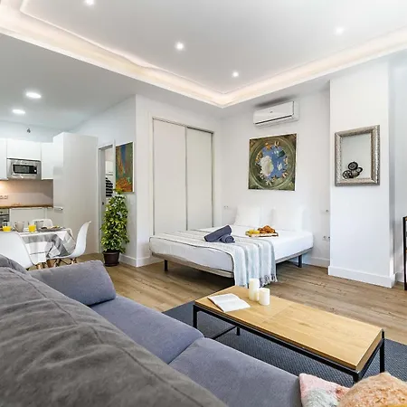 Soho Apartment *